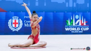 aa q yamada aino jpn ph simone ferraro sfa05821 copia